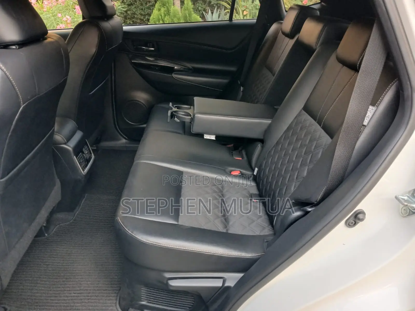 Toyota Harrier 2.0 2019 White
