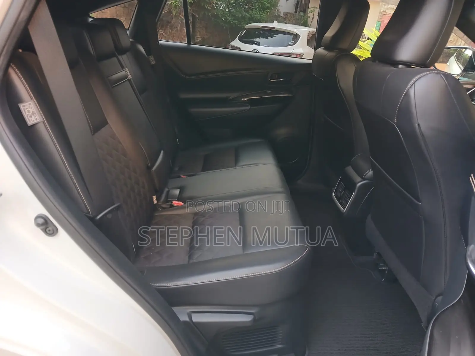 Toyota Harrier 2.0 2019 White