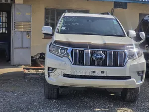 Toyota Land Cruiser Prado 2019