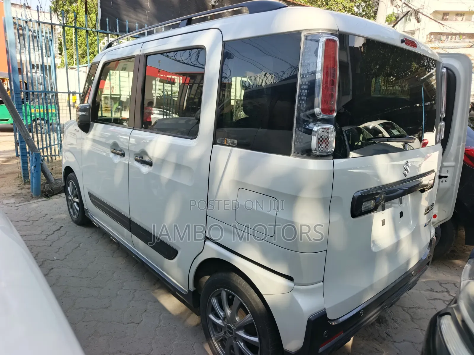 Suzuki Spacia 660 Hybrid FWD 2021 White