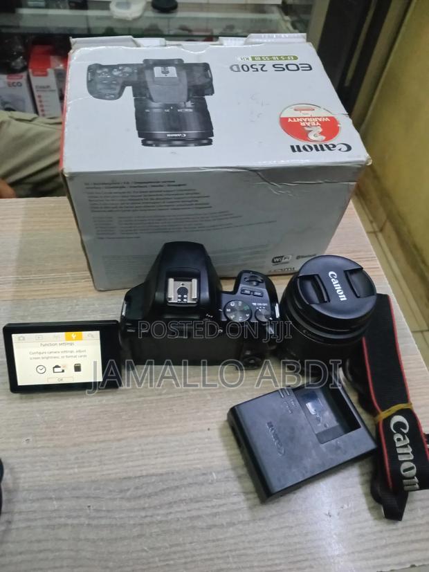 Canon 250d With 18 to 55mm Lense