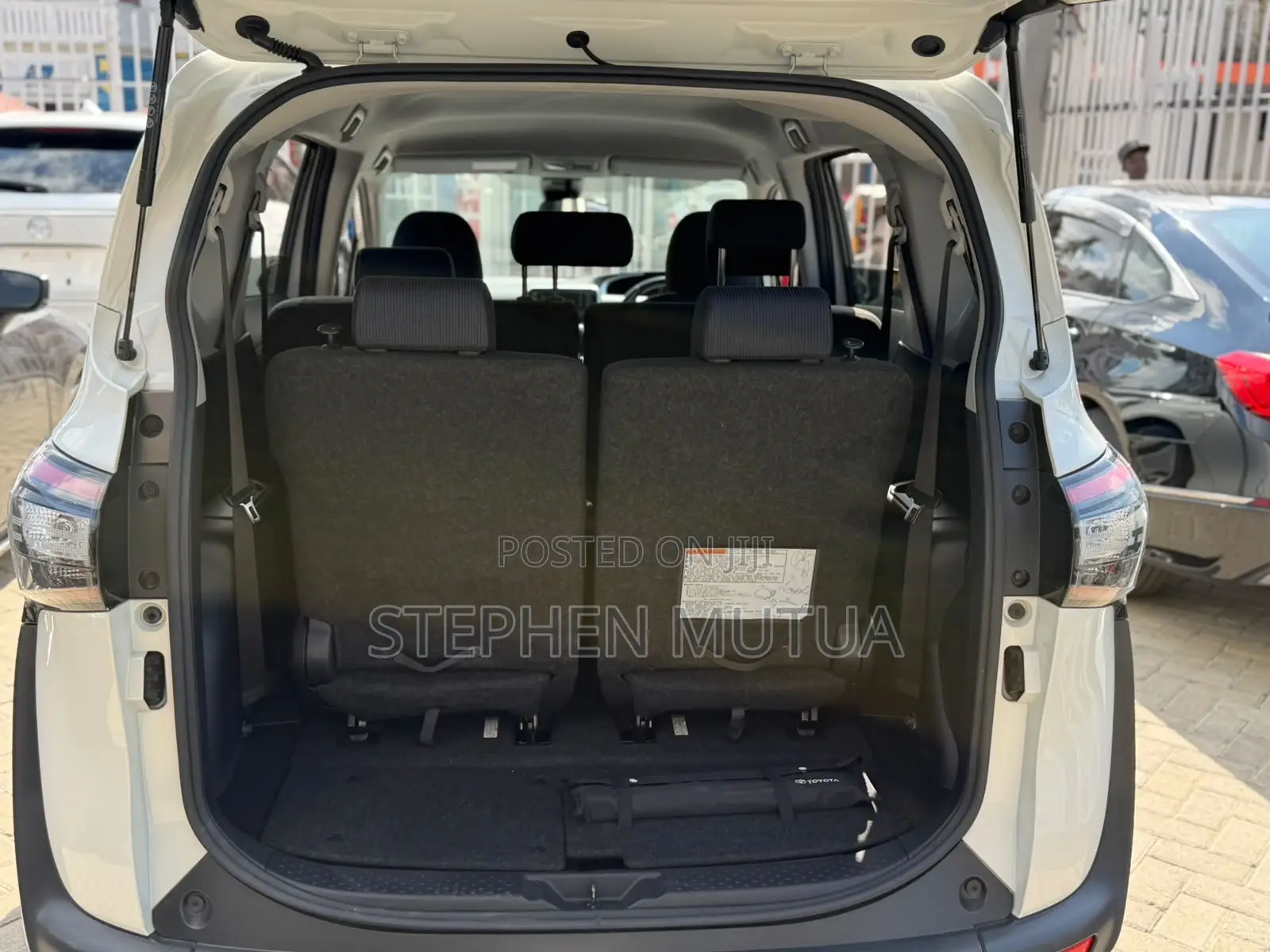 Toyota Sienta 1.5 Hybrid FWD 2019