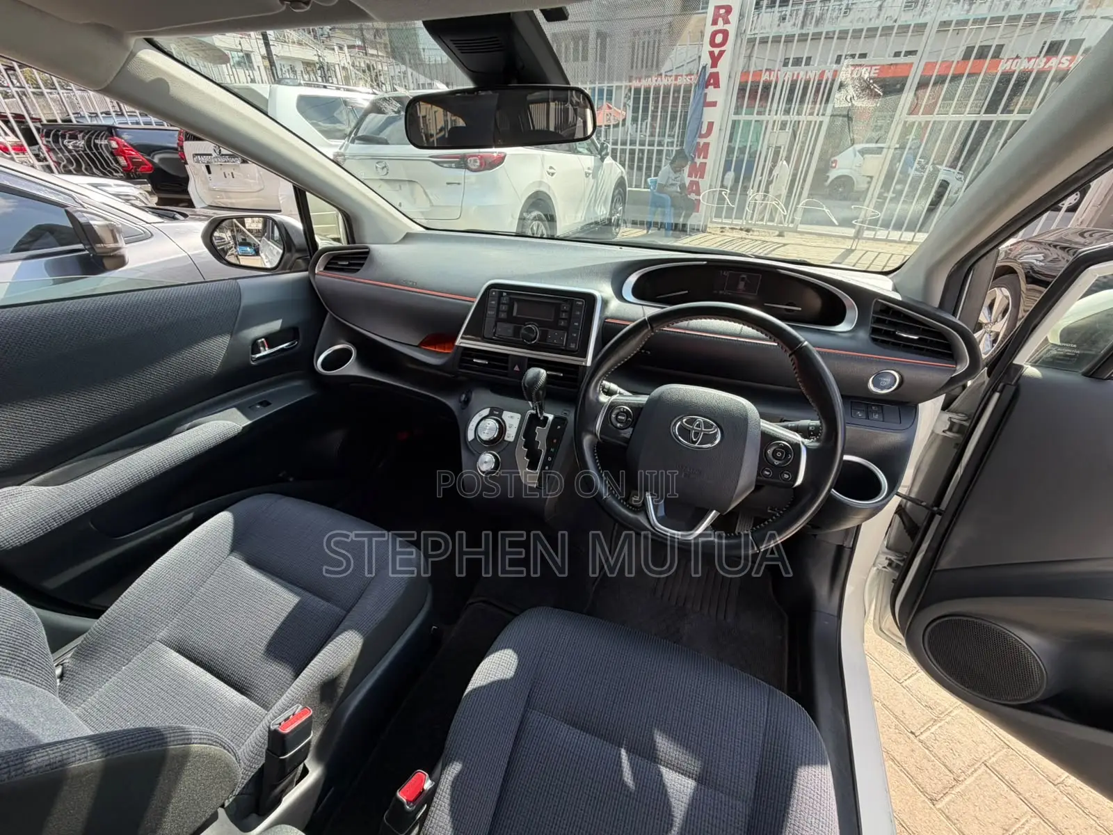 Toyota Sienta 1.5 Hybrid FWD 2019