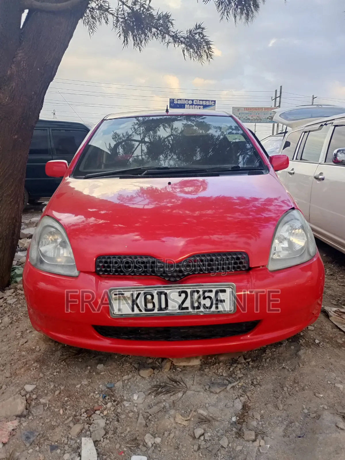 Toyota Vitz 2008 Red