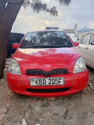 Toyota Vitz 2008 Red