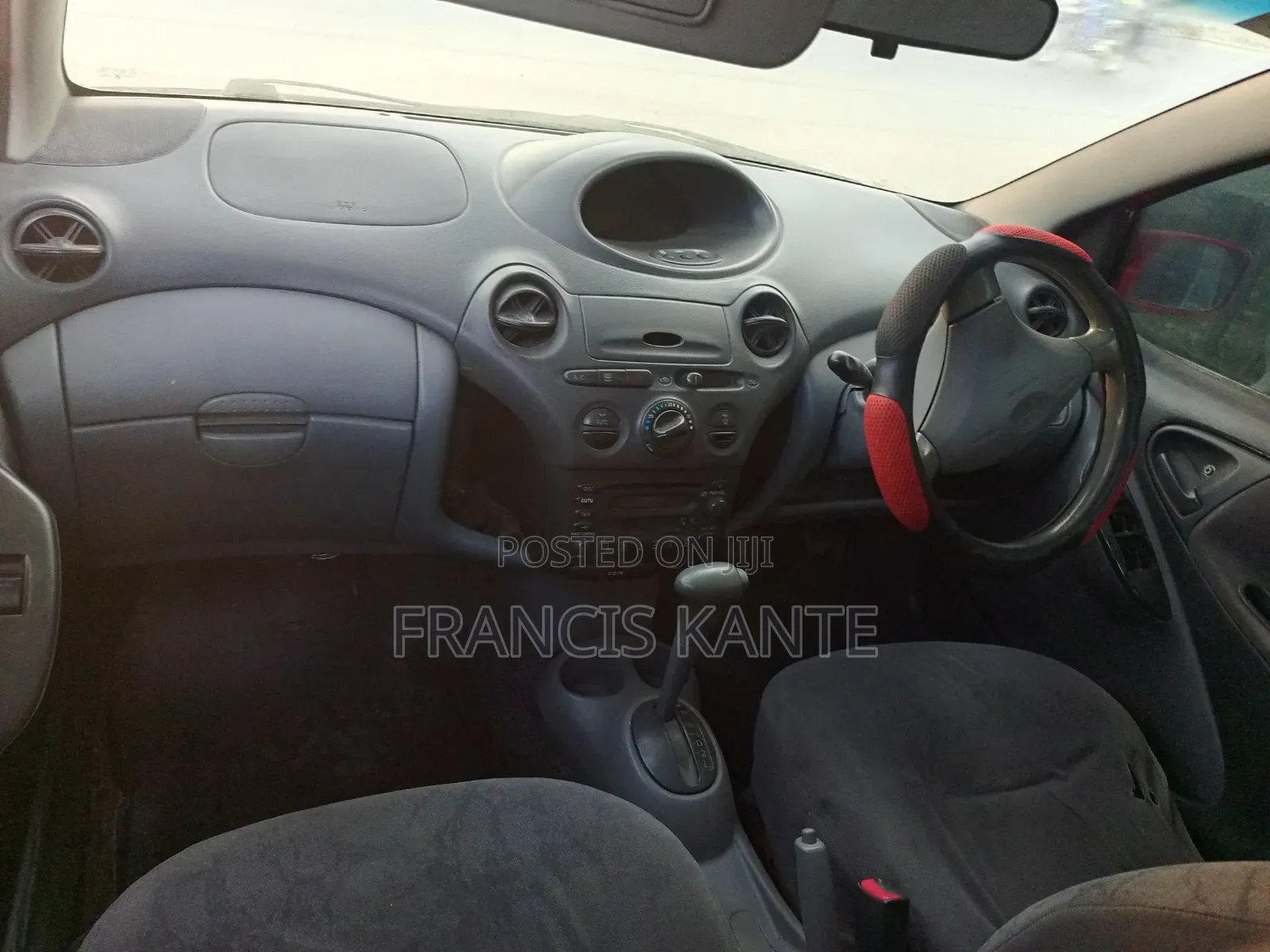 Toyota Vitz 2008 Red