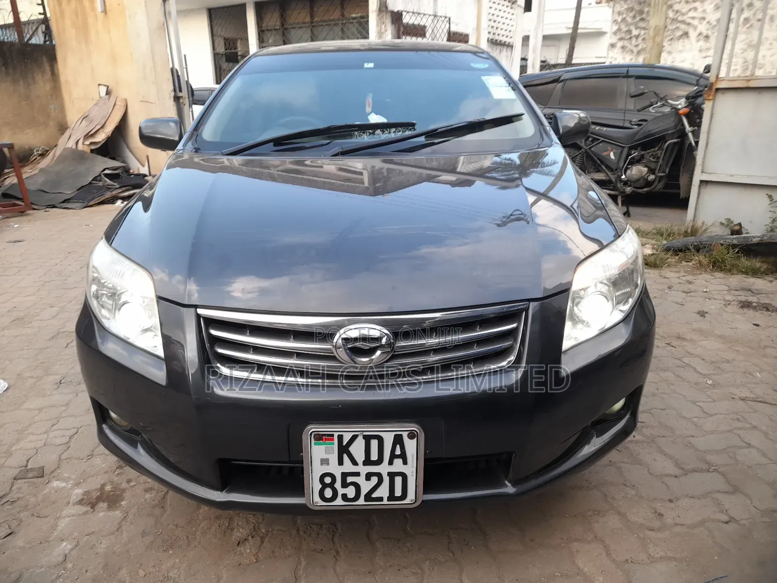 Toyota Axio 2013 Gray
