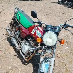 Bajaj CT 100 ES 2014 Red