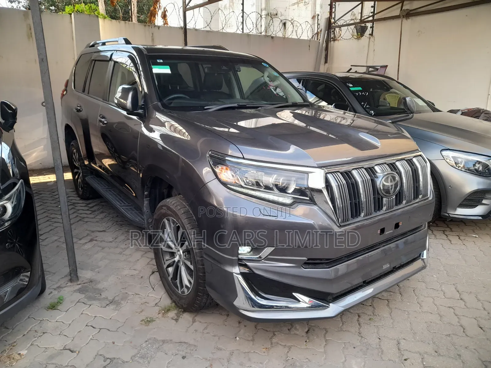 Toyota Land Cruiser Prado 2019 Gray