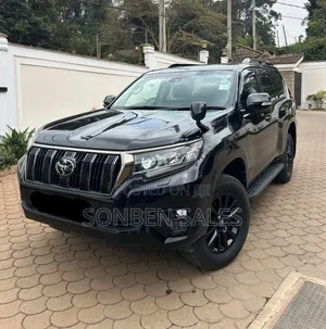 Toyota Land Cruiser Prado 2.8 2021 White