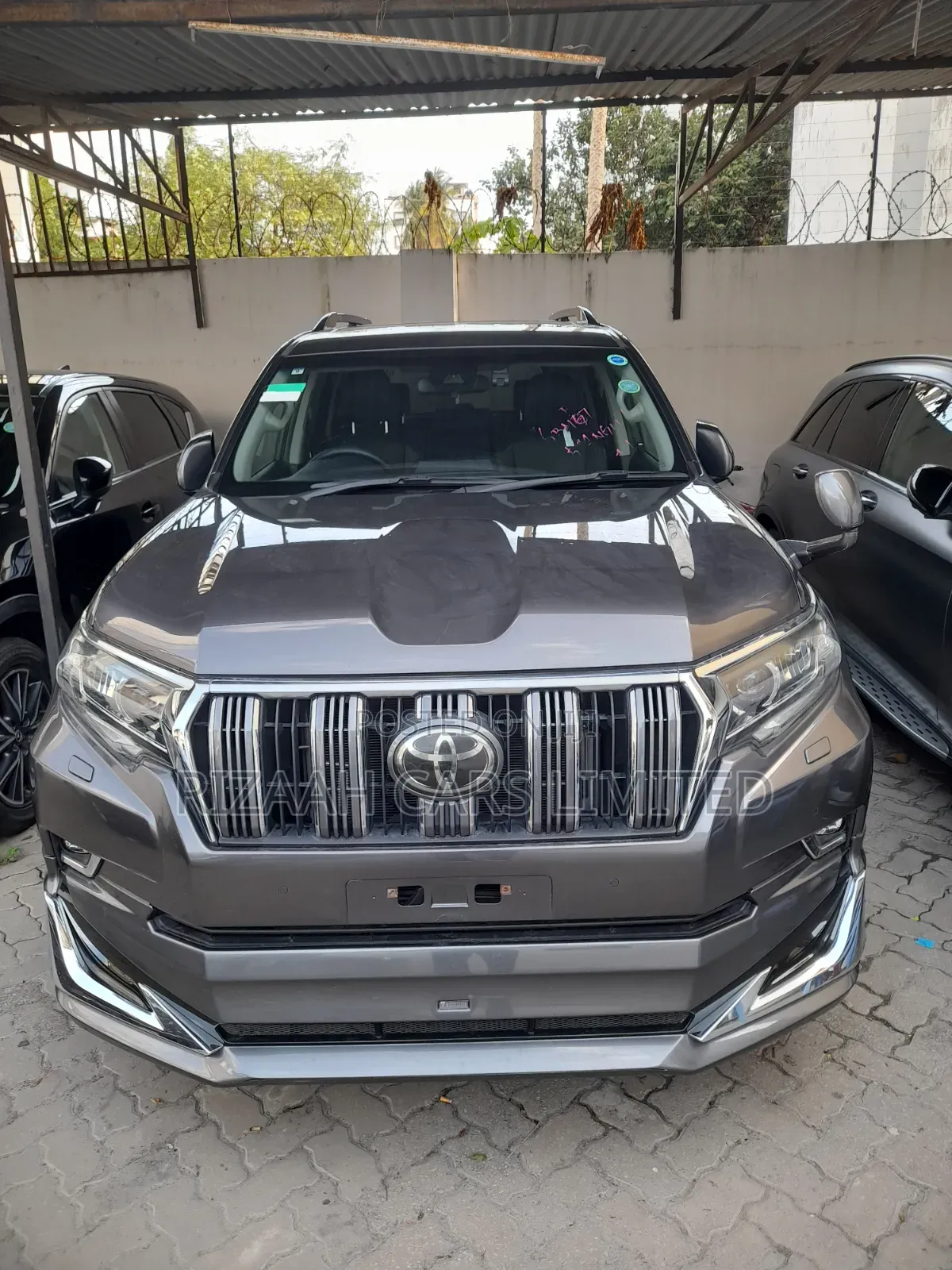 Toyota Land Cruiser Prado 2019 Gray