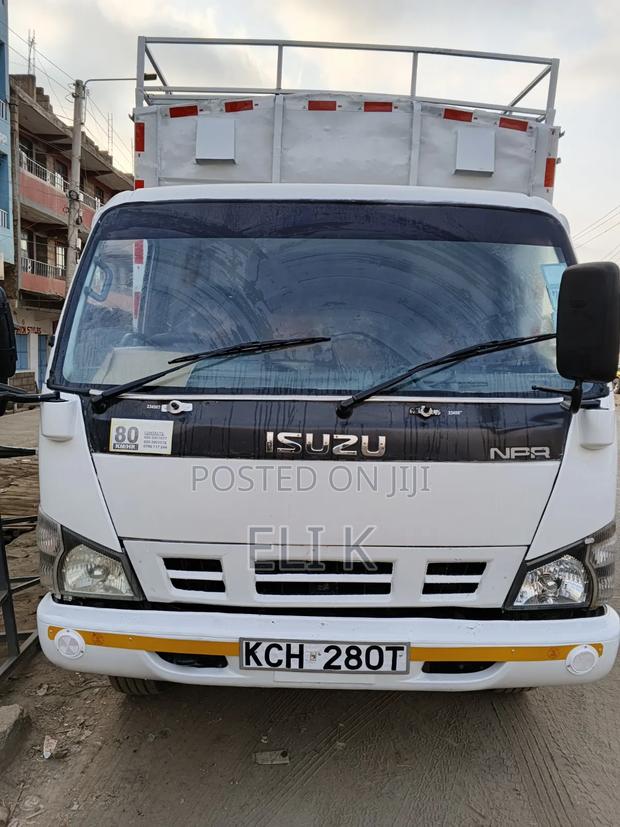 Isuzu NPR Lorry