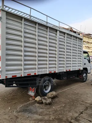 Isuzu NPR Lorry