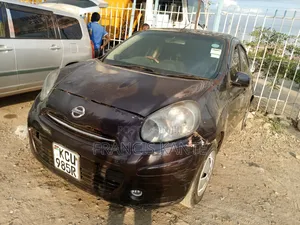 Nissan March 2012