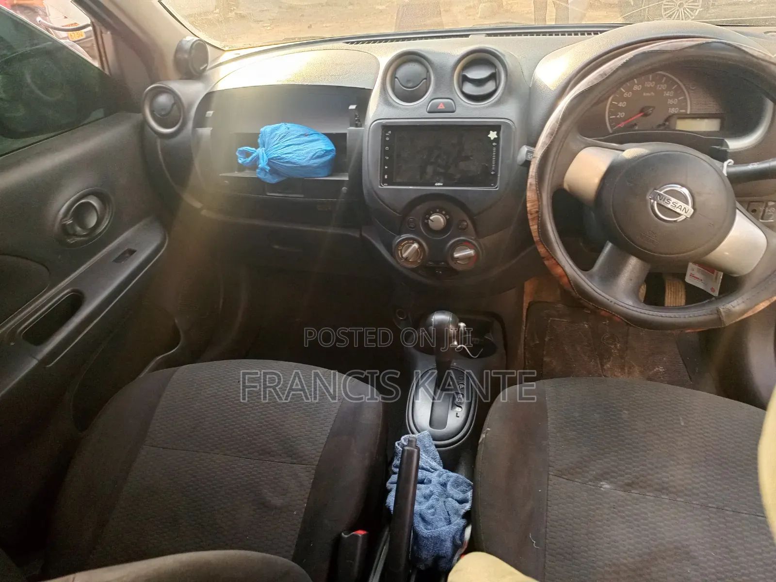 Nissan March 2012