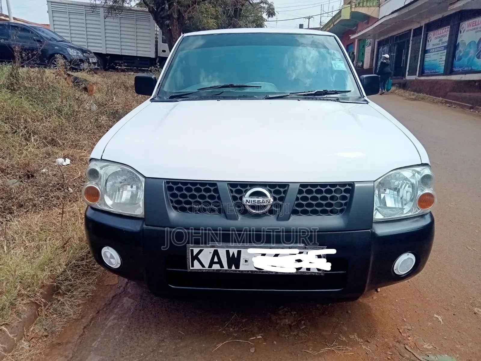Nissan Hardbody 2008 White
