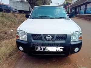 Nissan Hardbody 2008 White