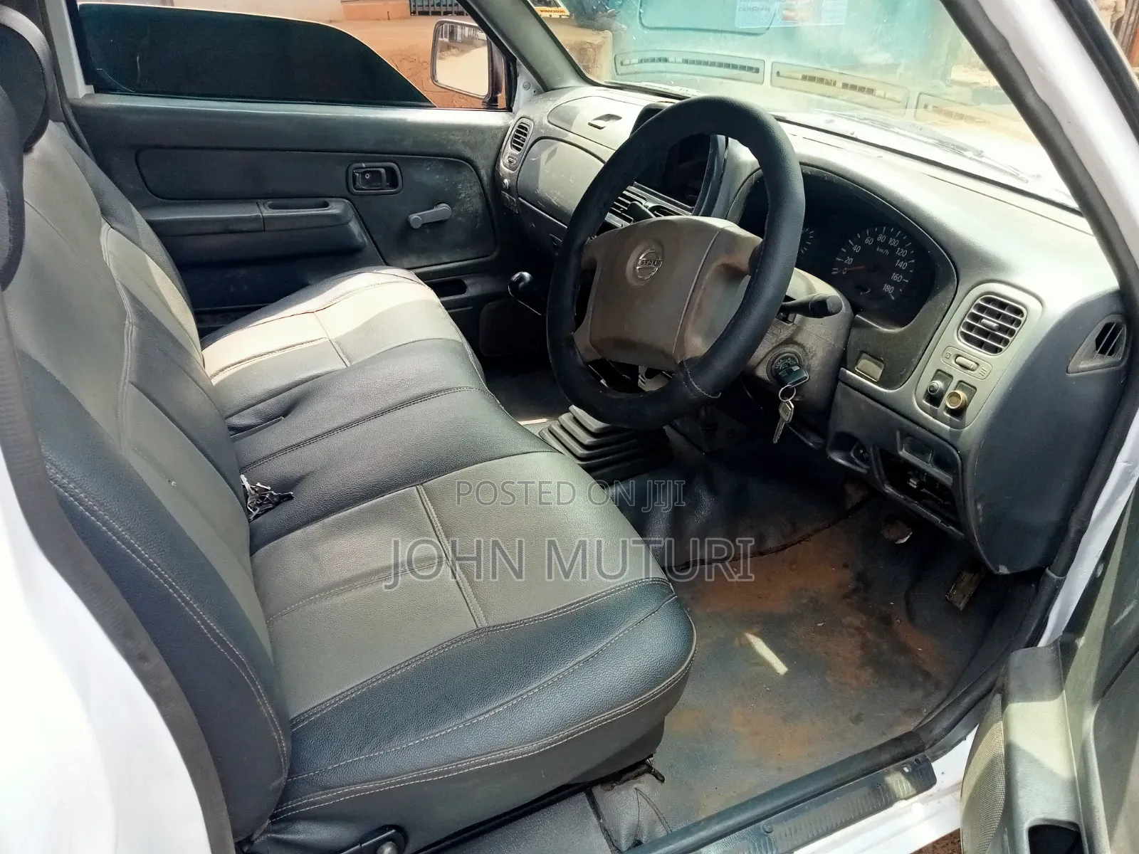 Nissan Hardbody 2008 White