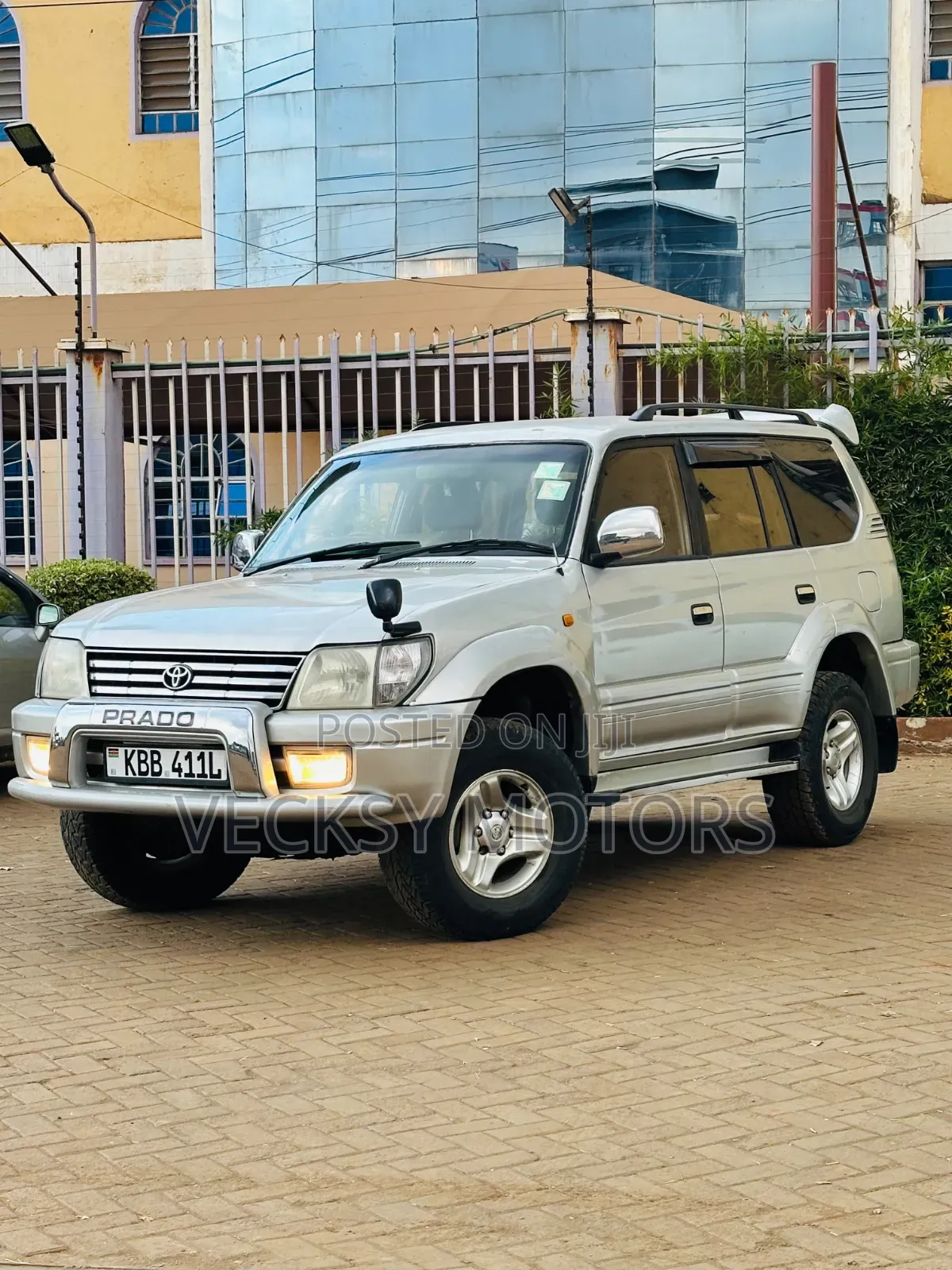 Toyota Land Cruiser Prado 2001 Silver