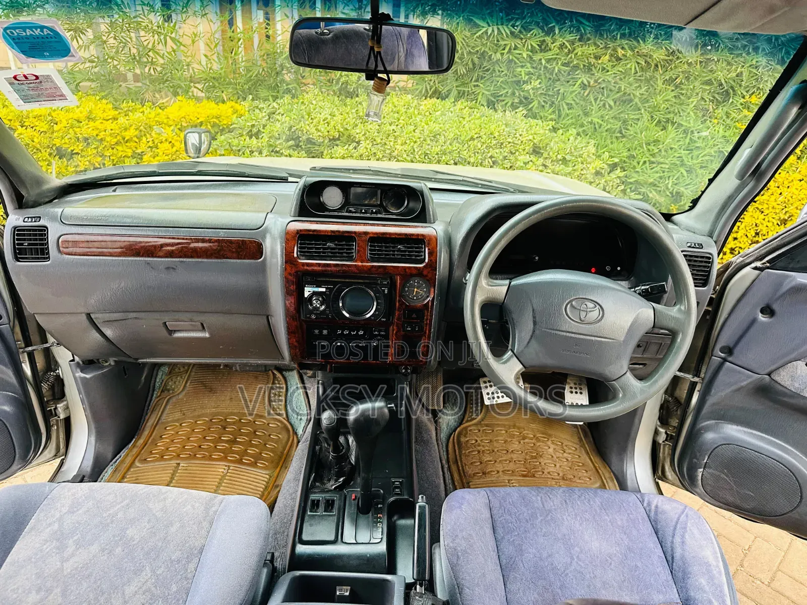 Toyota Land Cruiser Prado 2001 Silver