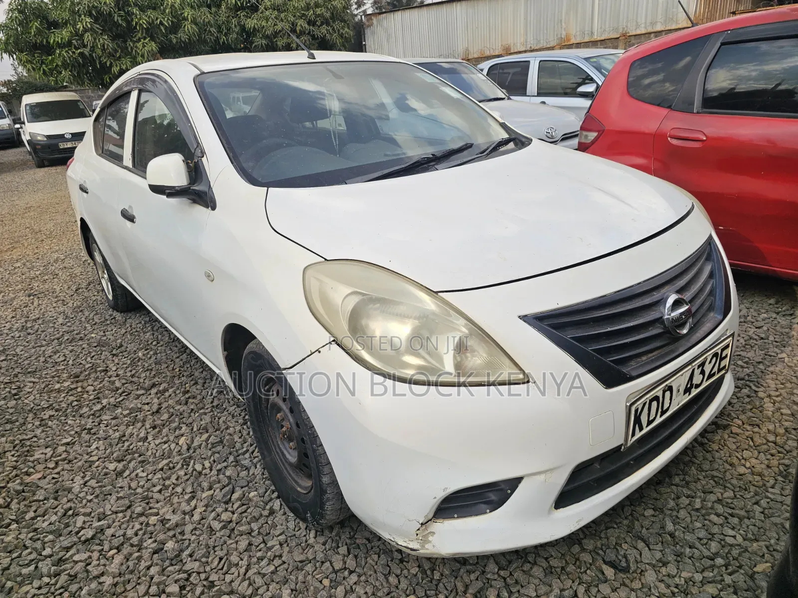 Nissan Tiida 2014 White