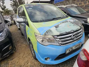 Nissan Serena 2014 Green