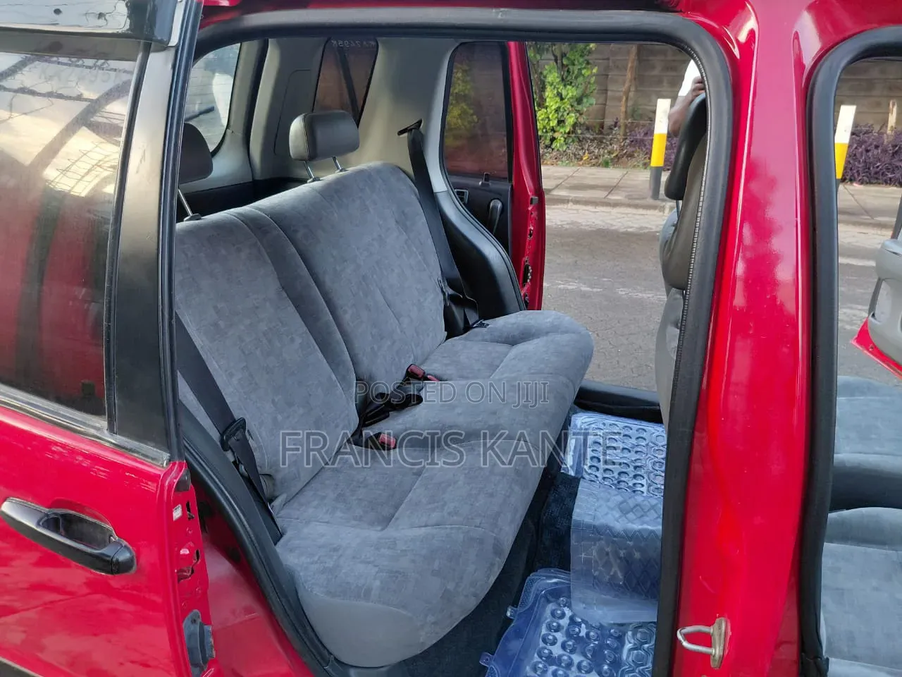 Toyota Raum 2001 Red
