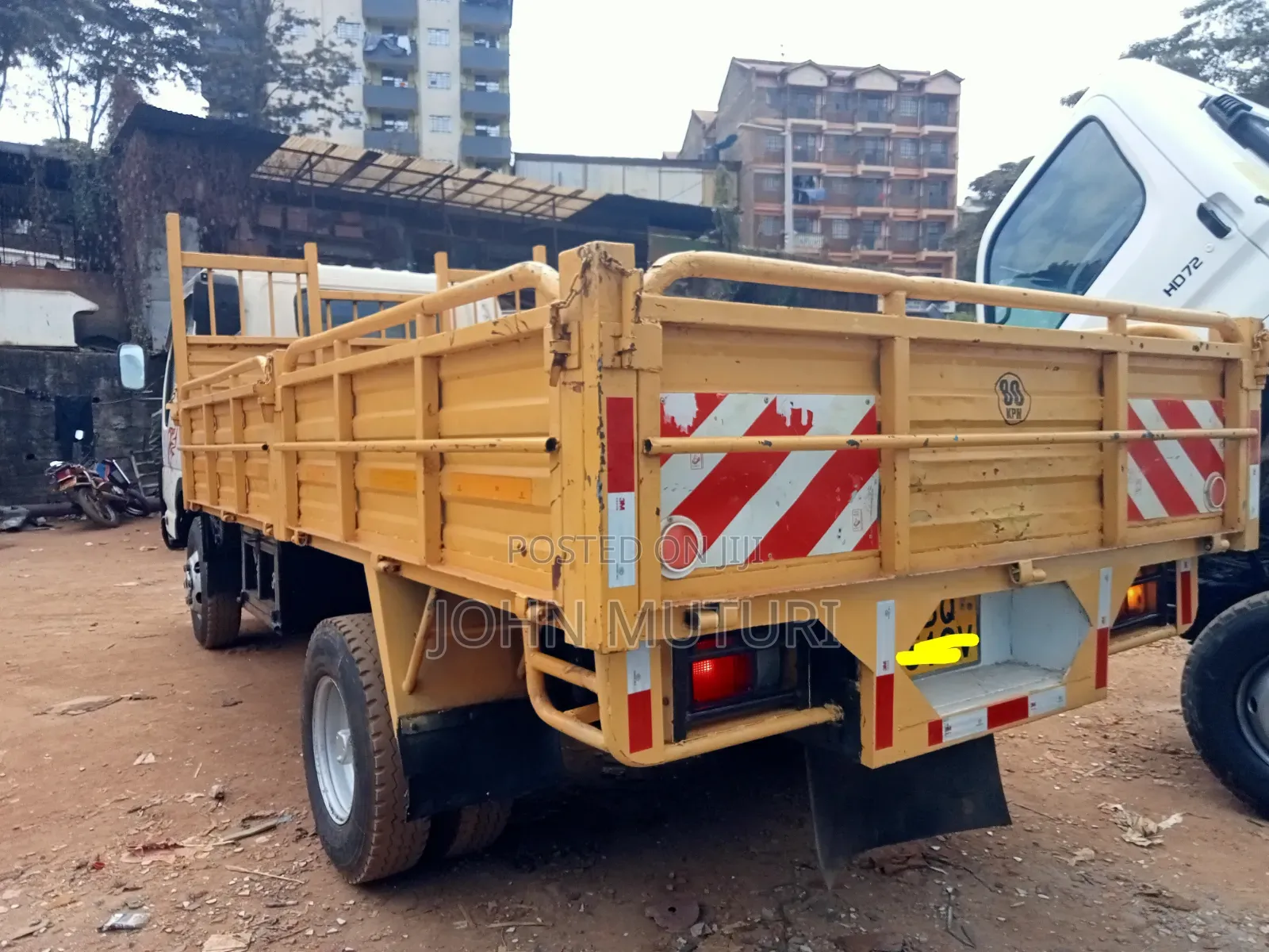 Isuzu NPR 4.3