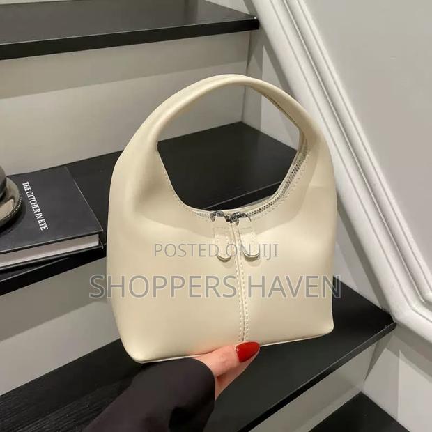 Petite Ladies Handbag - thumbnail 2
