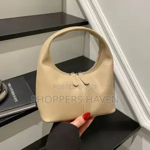 Petite Ladies Handbag