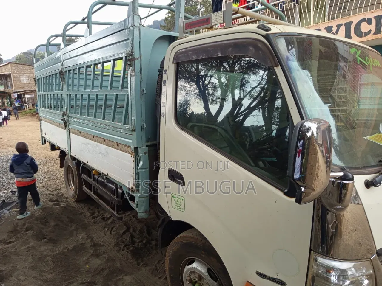 Hino Dutro