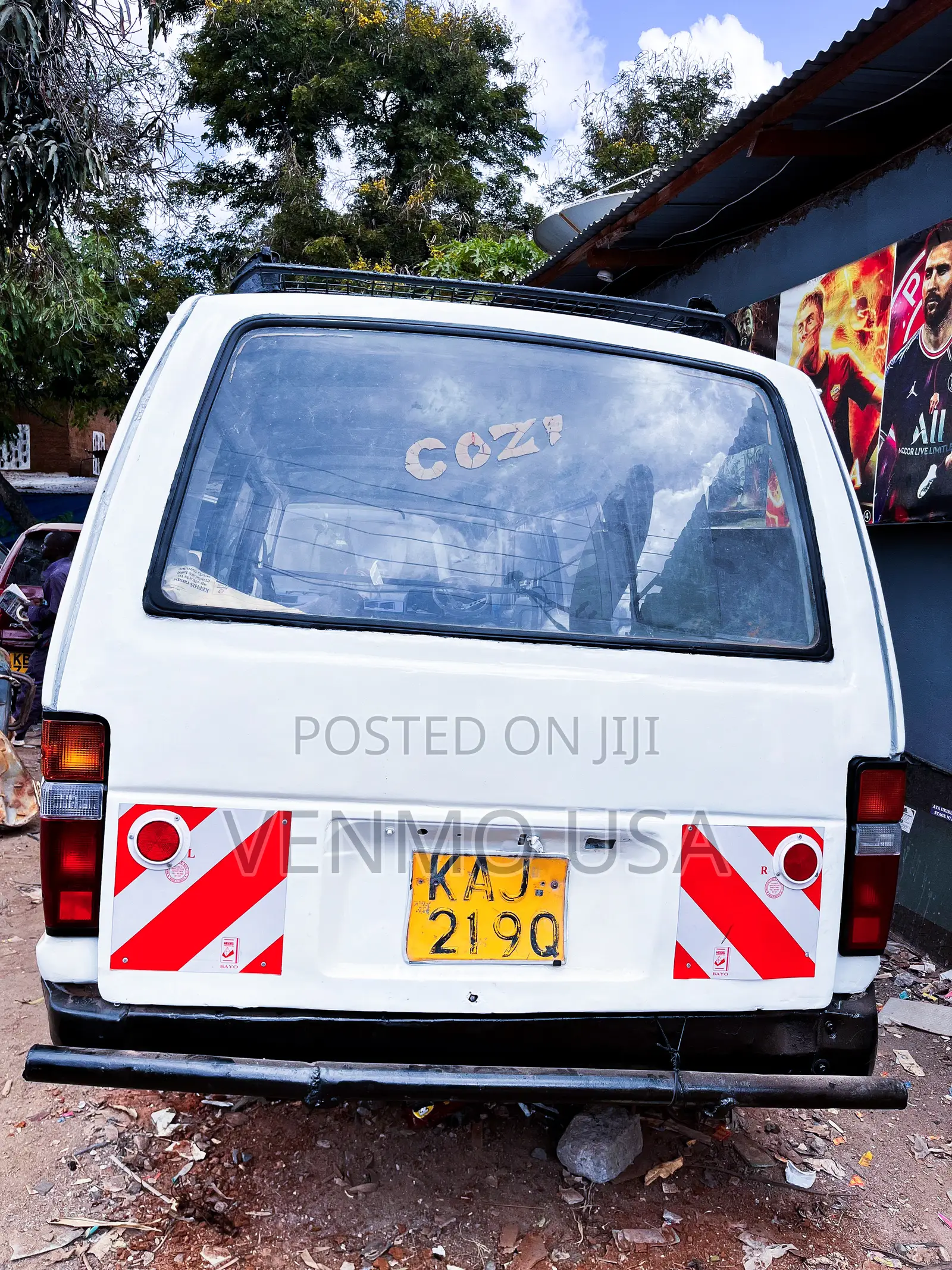 Toyota HiAce 2003 White