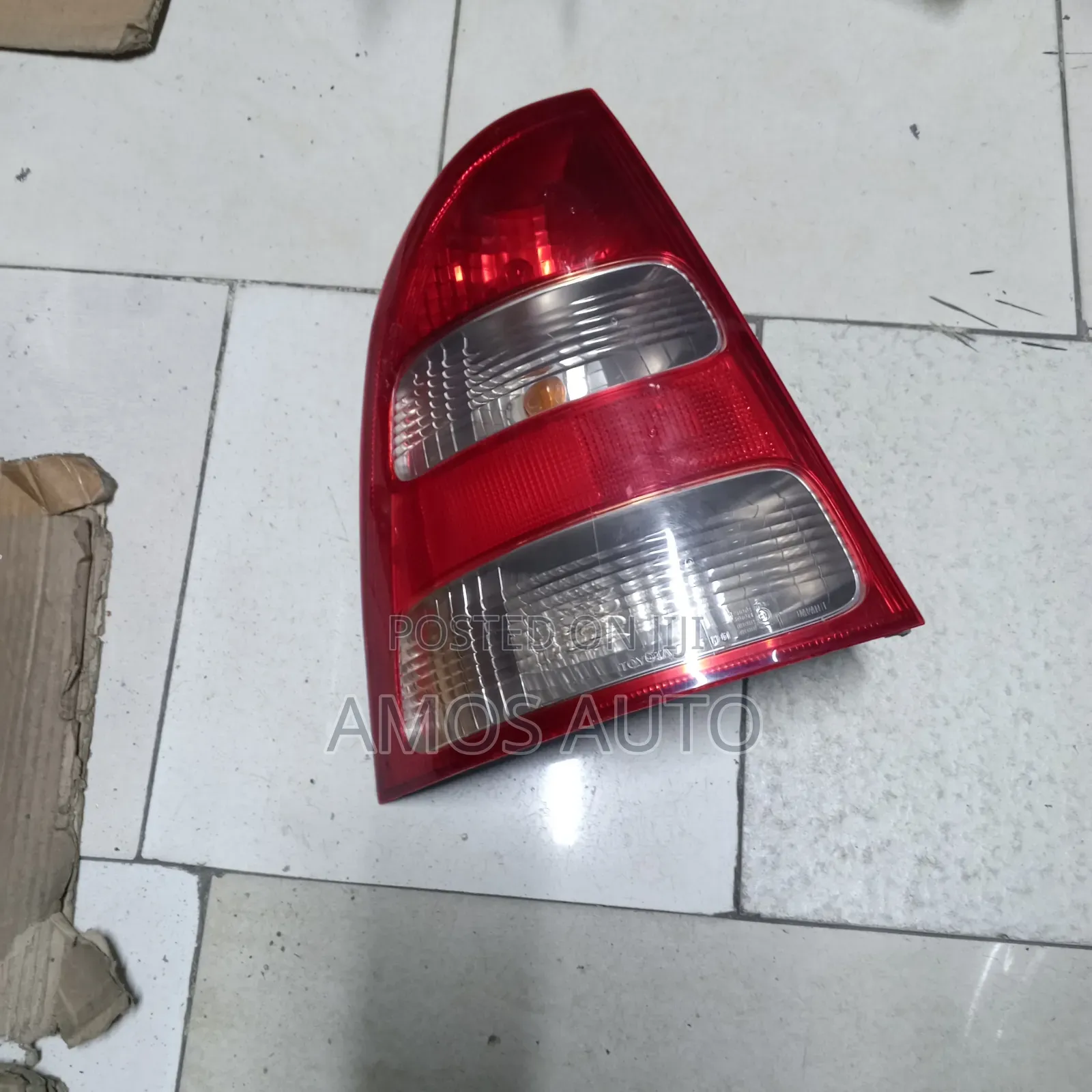 Fielder 2002 Taillight