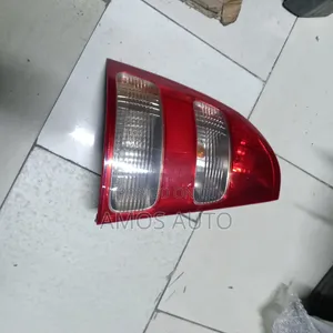 Fielder 2002 Taillight