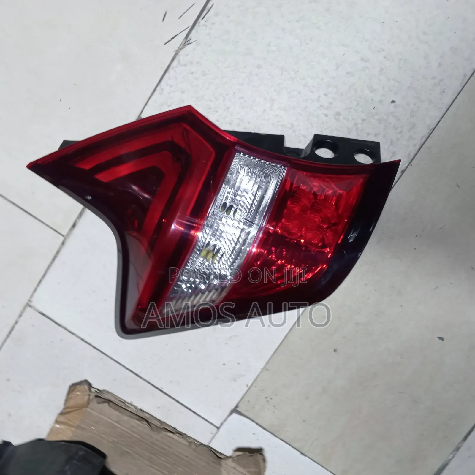 Nissan Note 2015 Taillight