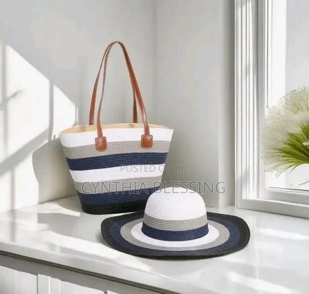 Fashion Summer Hat With Matching Handbag - main view