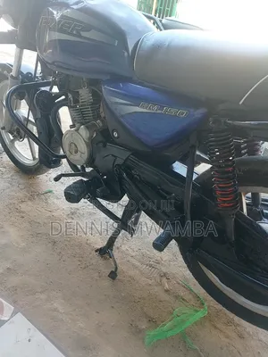 Bajaj Boxer 150 UG 2026 Blue