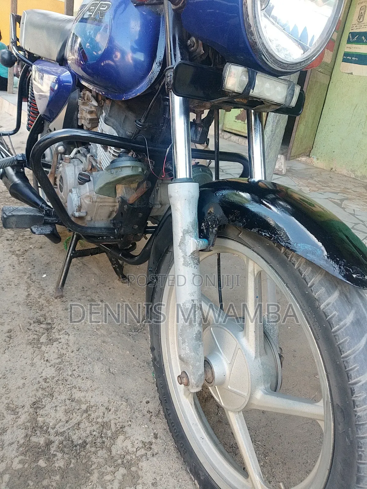 Bajaj Boxer 150 UG 2026 Blue