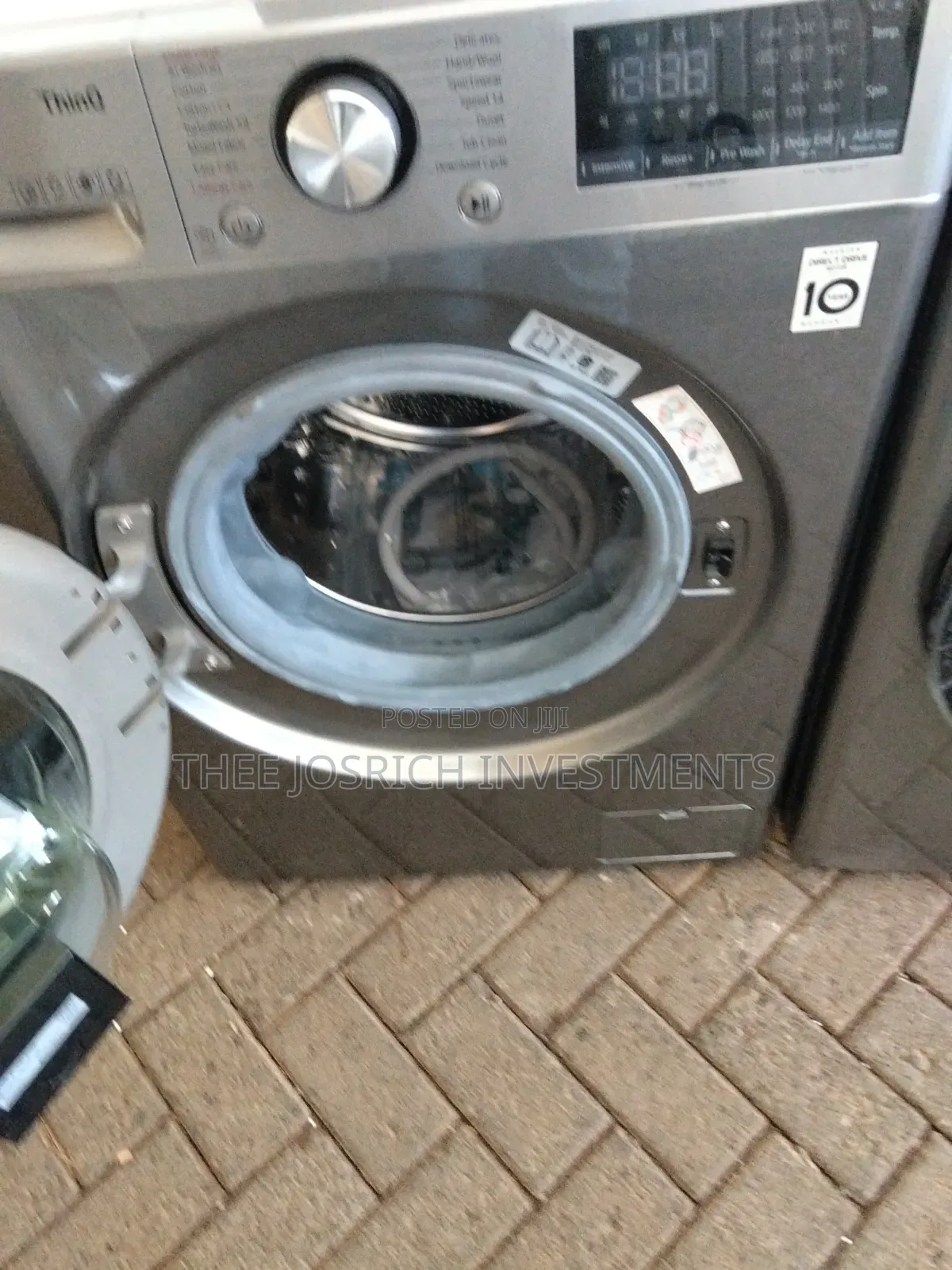 LG Thin Q 11 Kg Washing Machine Front Load Wash and Spin