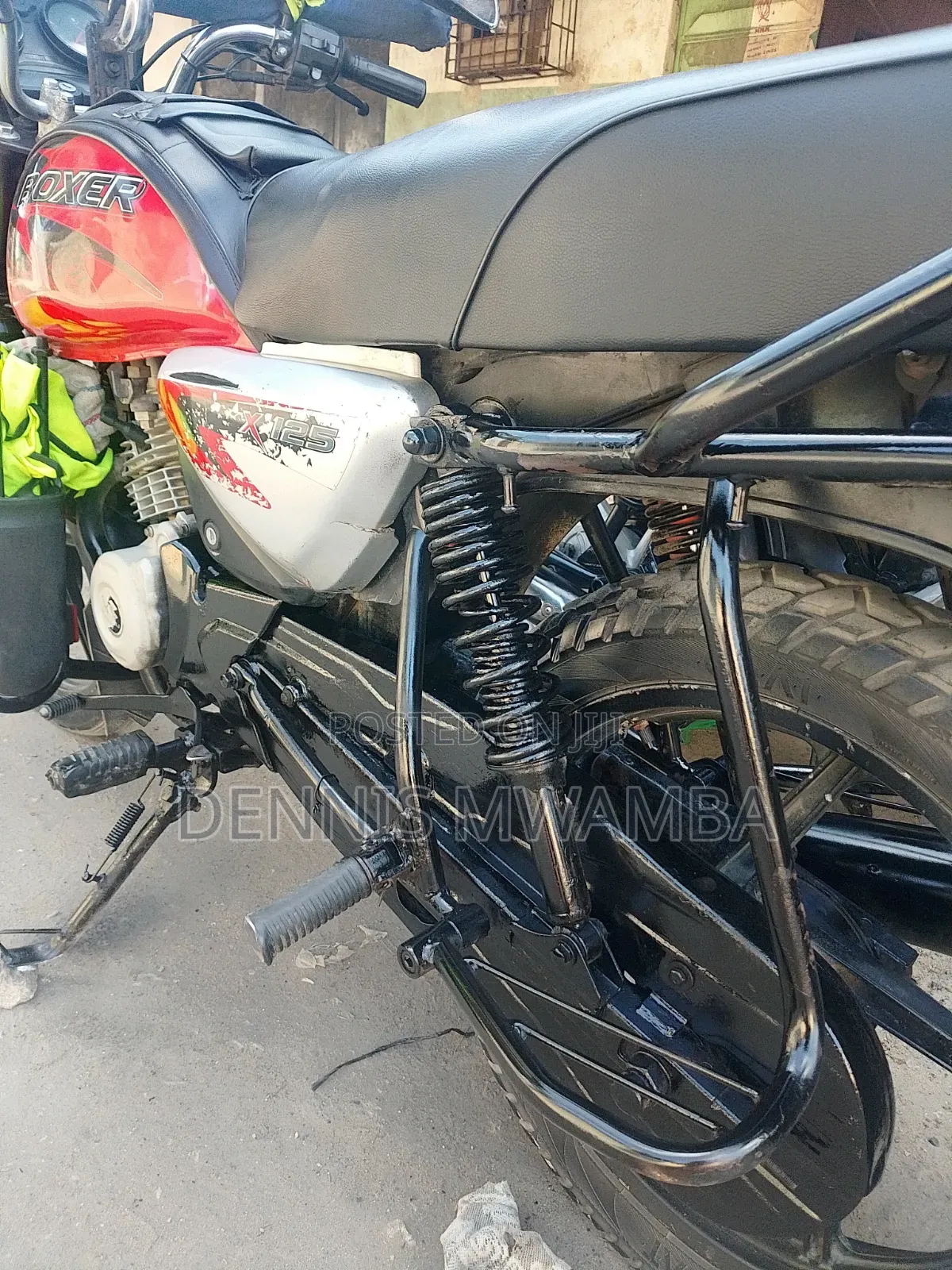 Bajaj Boxer 125 2025 Red