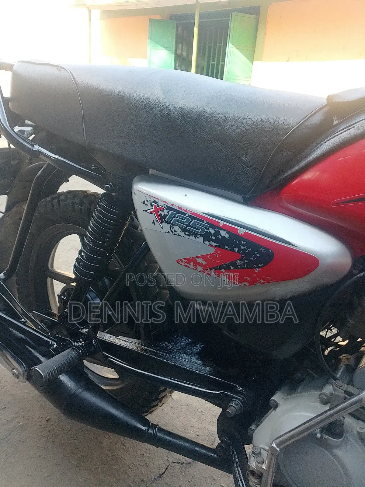 Bajaj Boxer 125 2025 Red