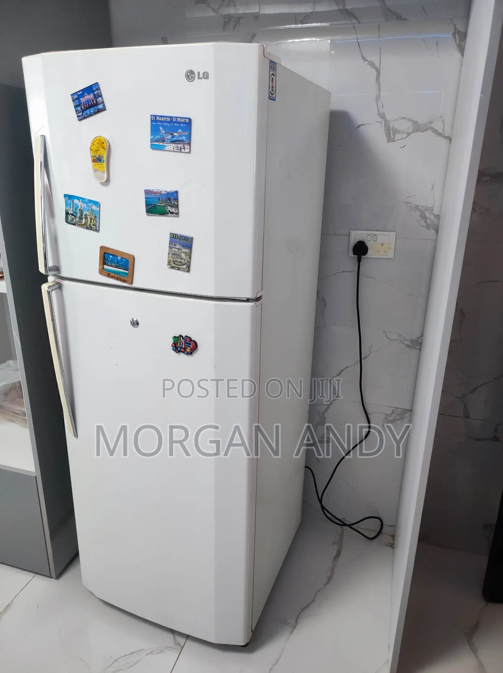 LG Fridge Used but in Good Condition
