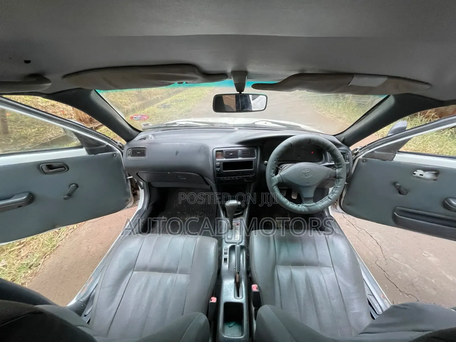Toyota Corolla 2002 White