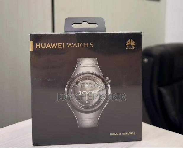 Huawei Watch 5 Titanium - main view