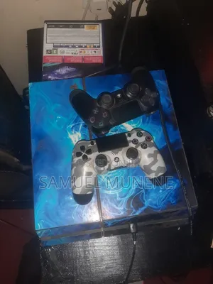 Play Station 4 Standard