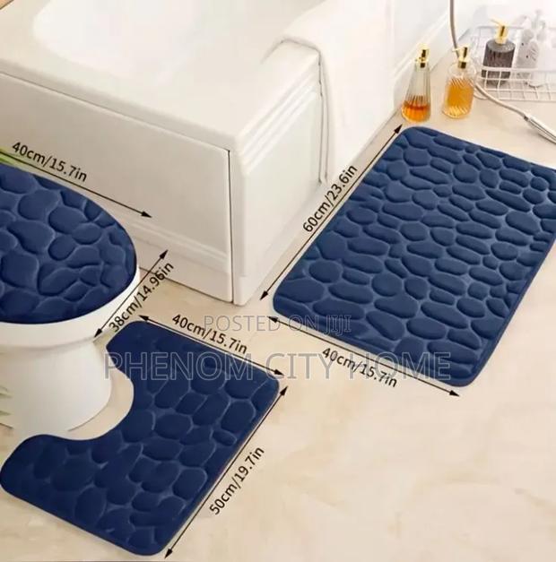 Luxurious Knit Bath Mat Set - thumbnail 3