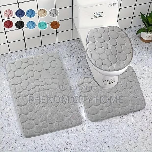 Solid Simple 3pc Toilet Mats - thumbnail 2