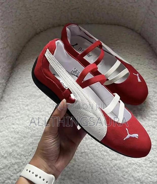 Ladies Shoes - main view