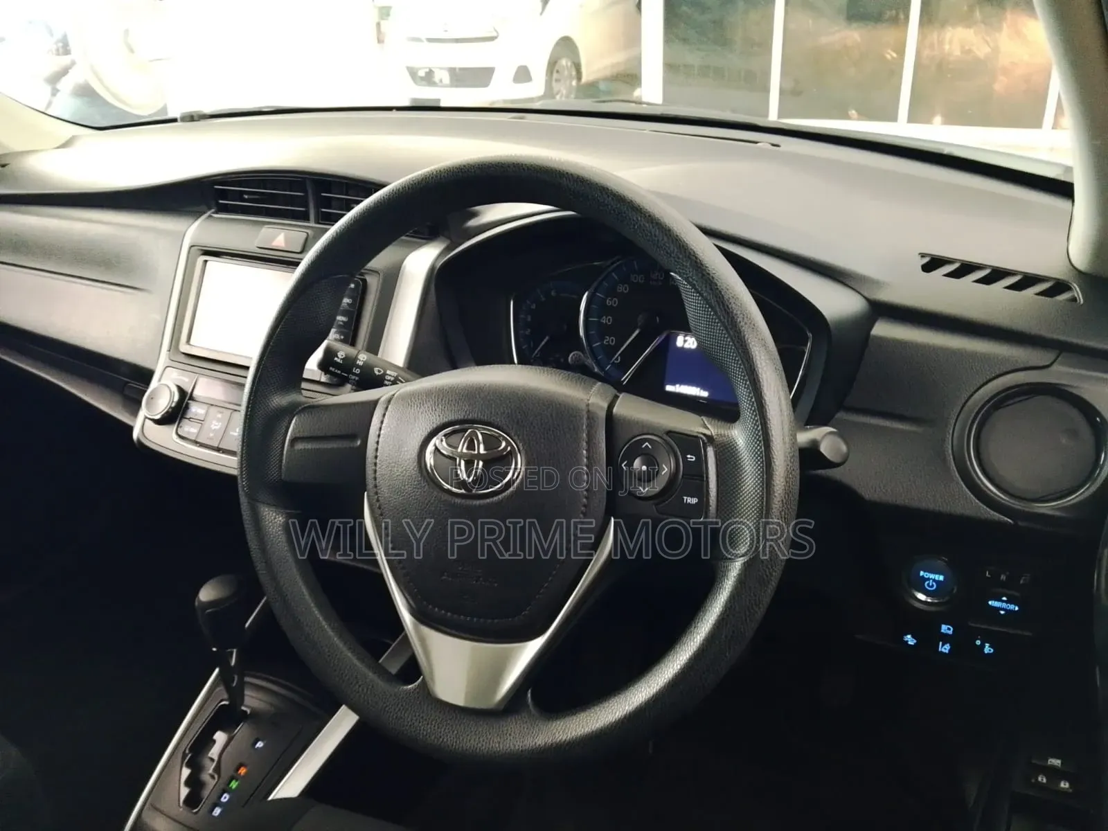 Toyota Corolla Fielder 2019 White