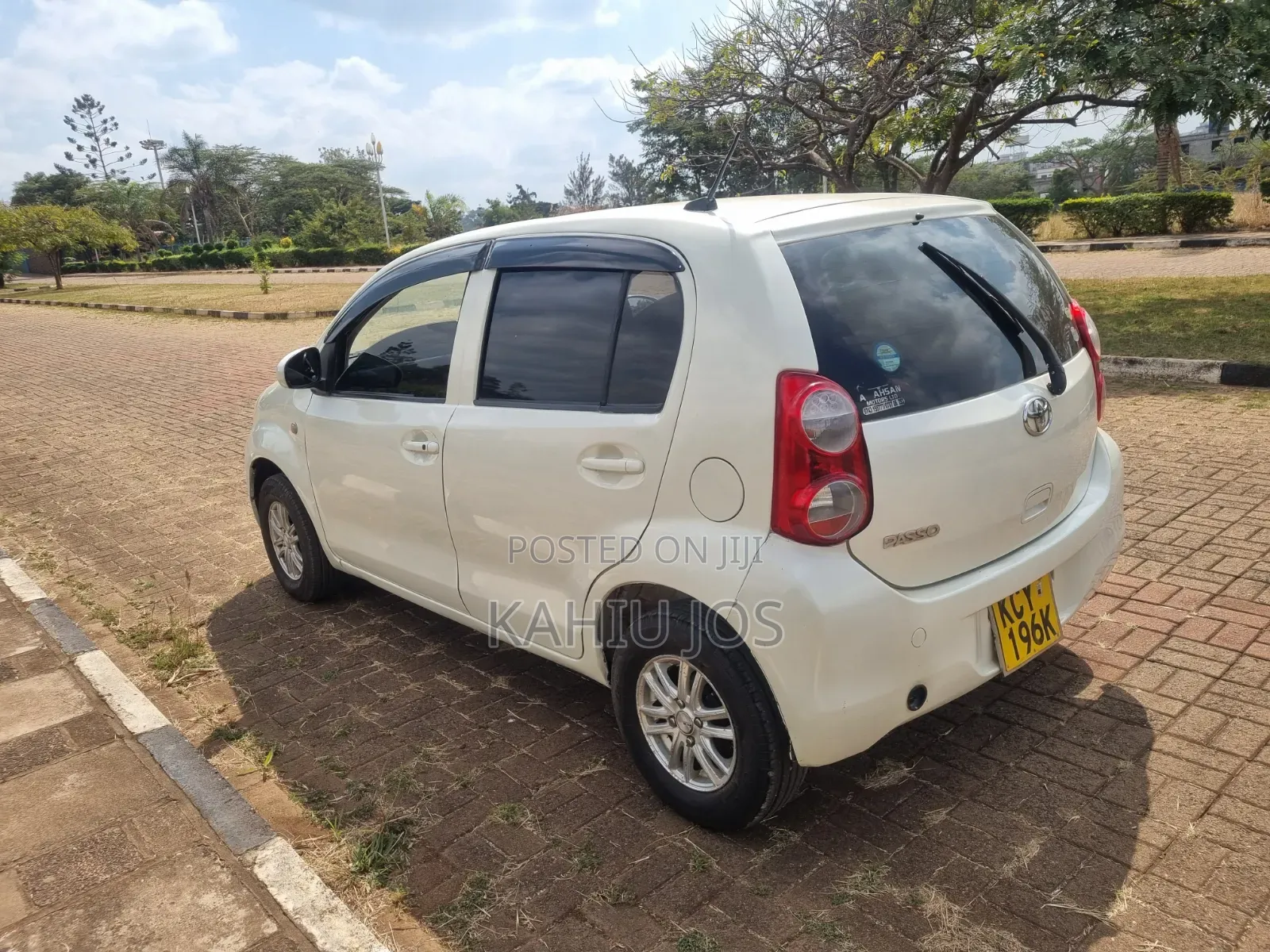 Toyota Passo 2012 Pearl